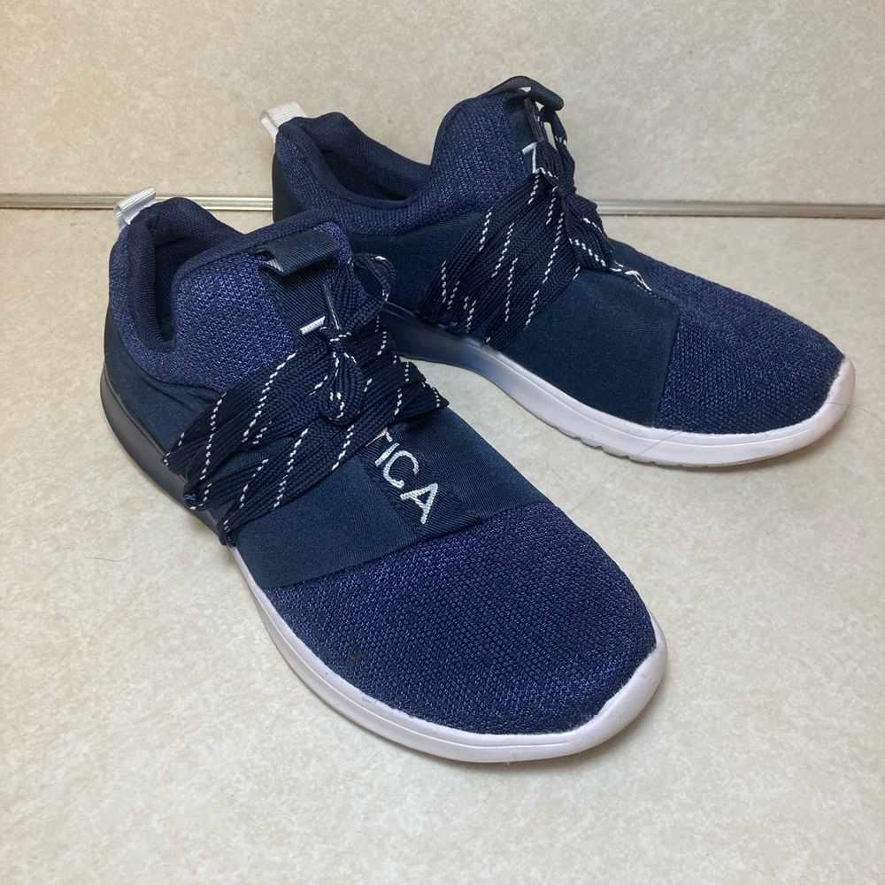 Nautica Navy Blue Women's Athletic Shoes Sz 8.5